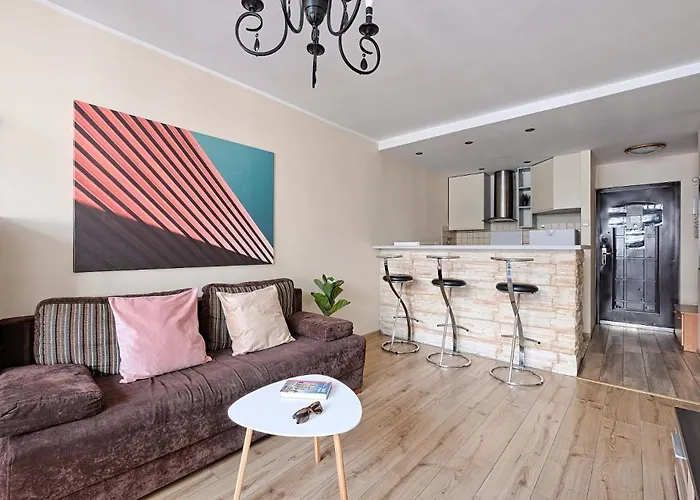 Urbannest_pereca Apartment